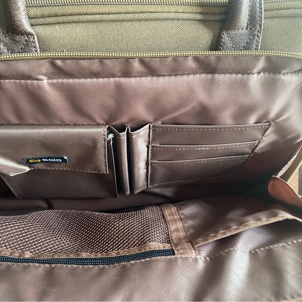 solo Olive Green and Brown Laptop Messenger Bag
